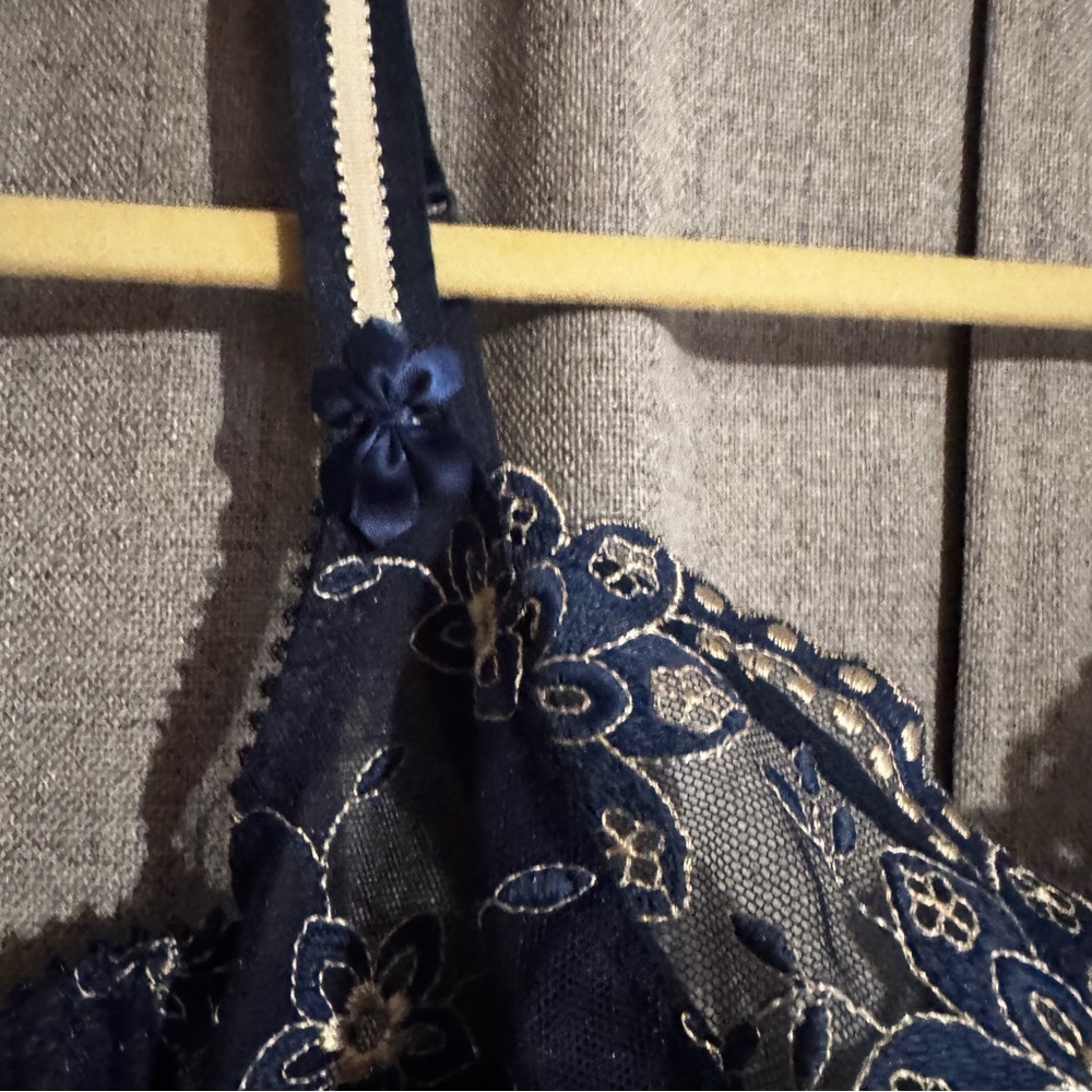 Maison Lejaby 38D Navy Blue Embroidered Lace Bra Sheer Floral Underwire Made in - Picture 3 of 6